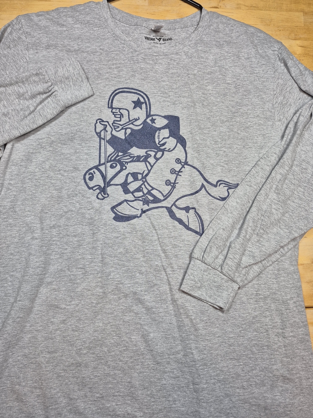 Vintage Dallas Cowboys Gray Long-Sleeve Tee with Navy Graphic